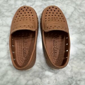 Floafers - Tan and White